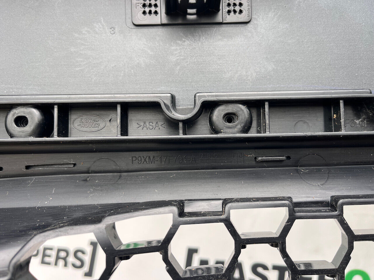 Land Rover Range Rover Sport Svr 2024-on Front Bumper 6 Pdc Genuine [p382]