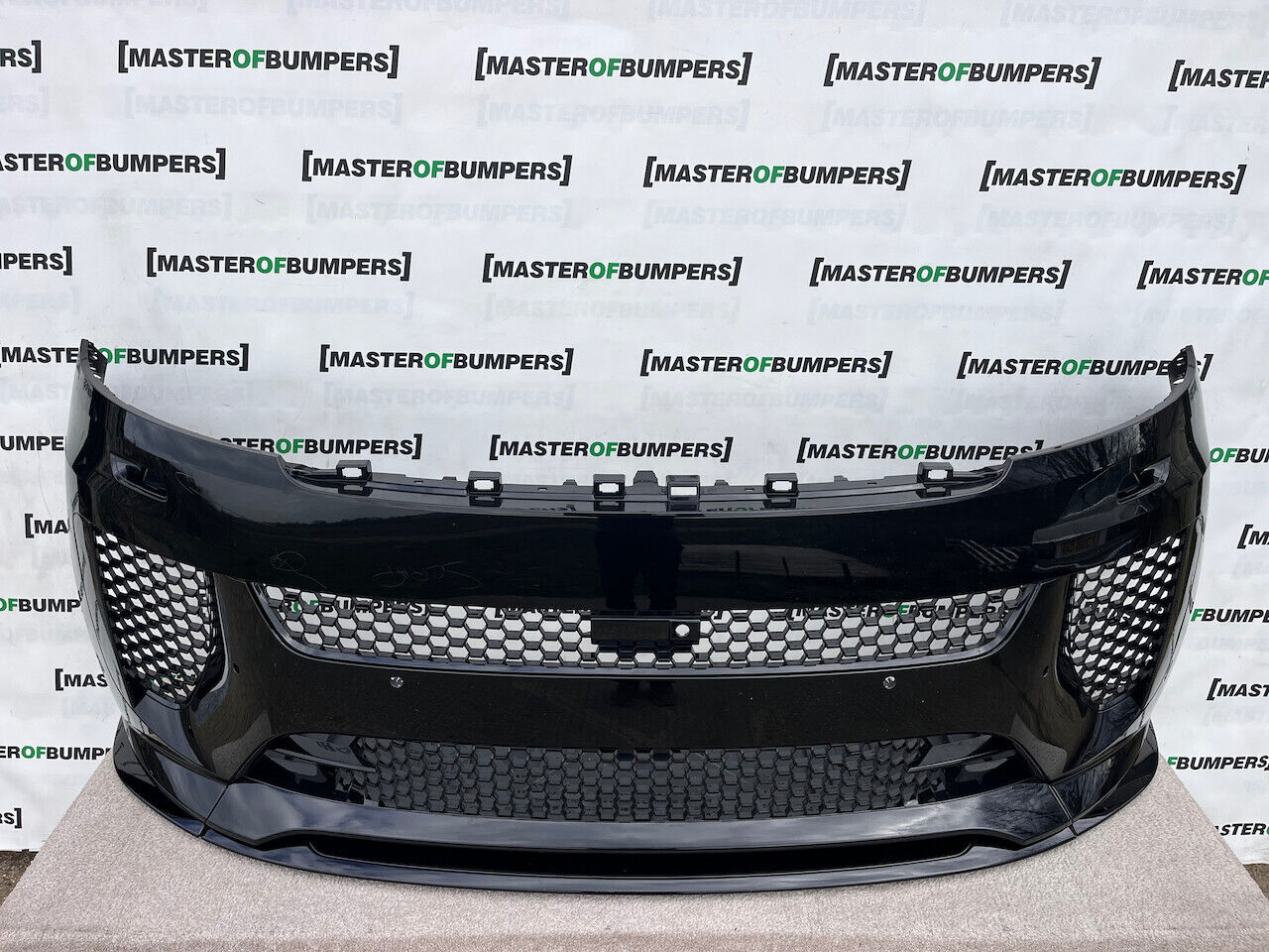 Land Rover Range Rover Sport Svr 2024-on Front Bumper 6 Pdc Genuine [p382]