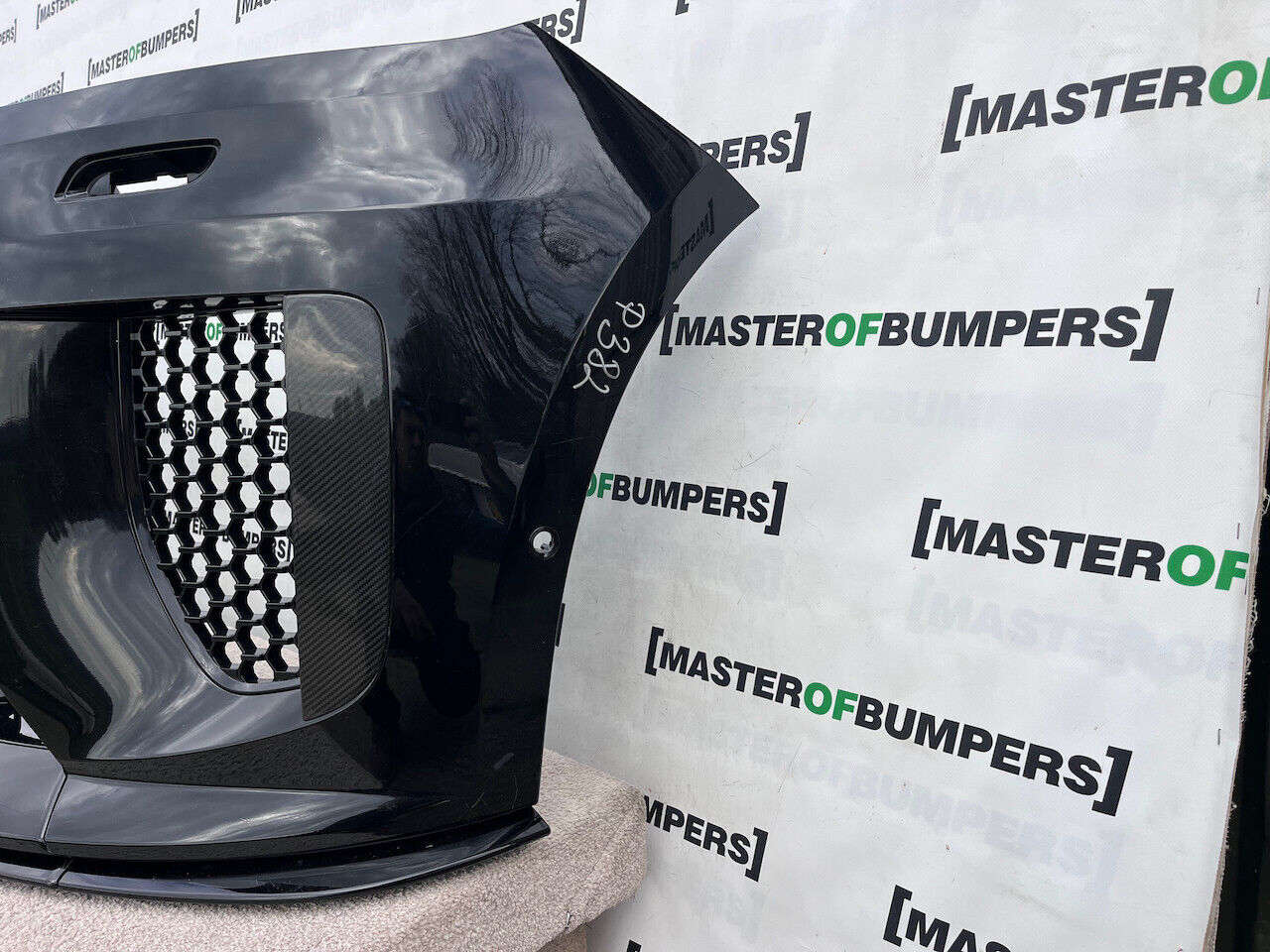 Land Rover Range Rover Sport Svr 2024-on Front Bumper 6 Pdc Genuine [p382]