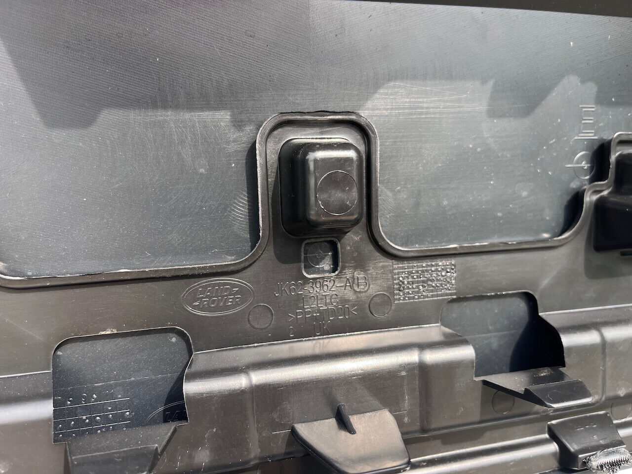 Range Rover Sport Hse Mk2 Lift Suv 2018-2022 Front Bumper 4 Pdc Genuine [p399]