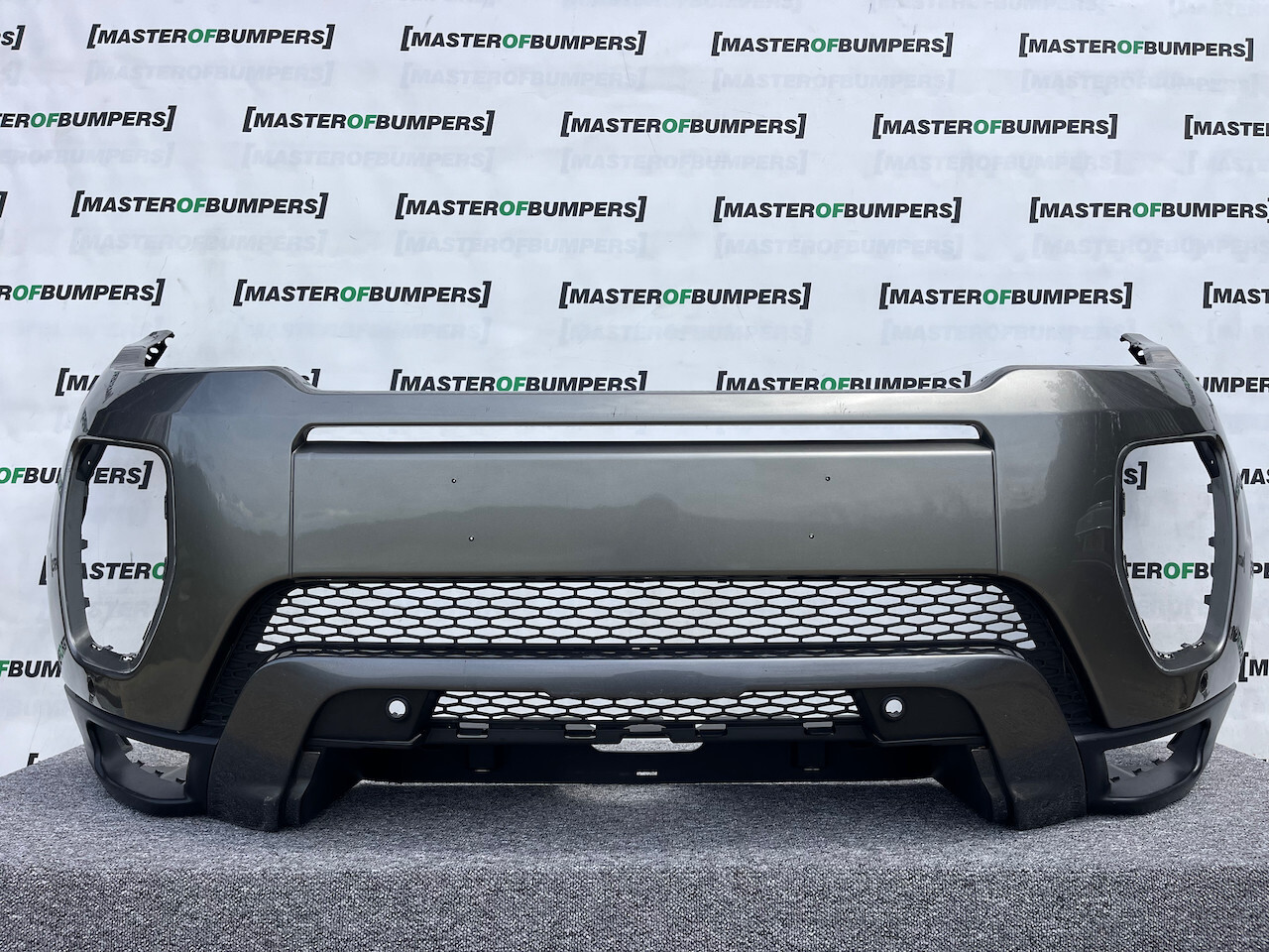 Range Rover Evoque Dynamic Hse Lift 2015-2018 Front Bumper 4 Pdc Genuine [p451]