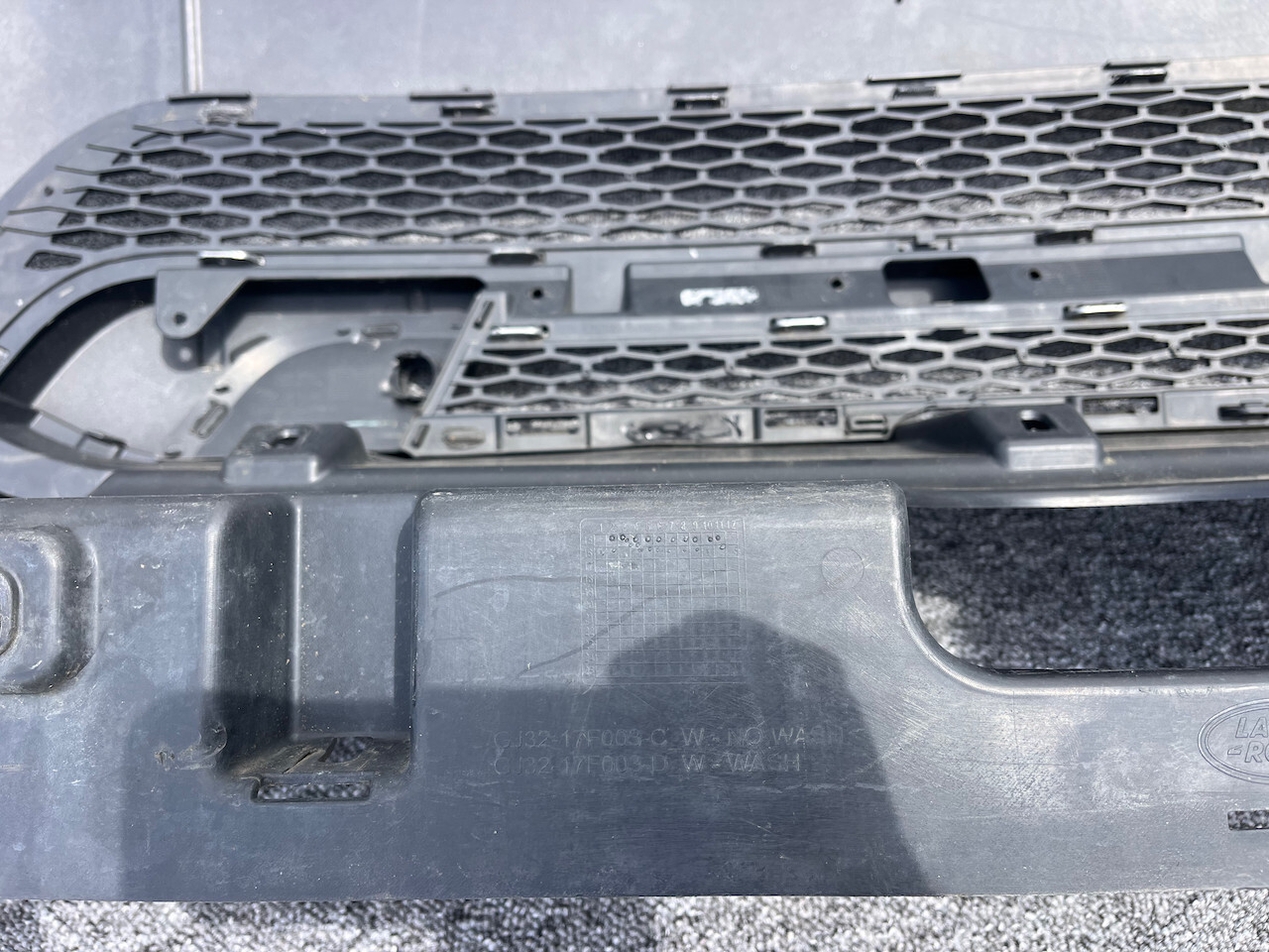 Range Rover Evoque Dynamic Hse Lift 2015-2018 Front Bumper 4 Pdc Genuine [p450]