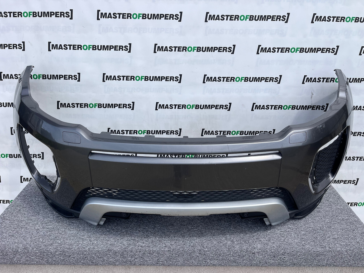 Range Rover Evoque Dynamic Hse Lift 2015-2018 Front Bumper 4 Pdc Genuine [p450]