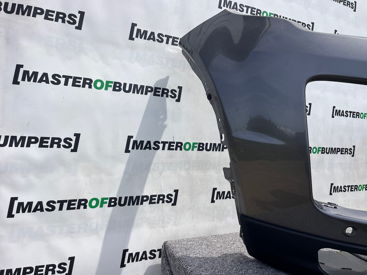 Range Rover Evoque Dynamic Hse Lift 2015-2018 Front Bumper 4 Pdc Genuine [p450]