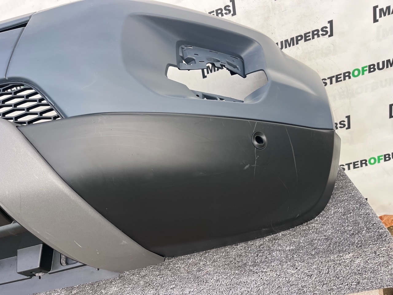 Range Rover Evoque Se Mk1 2011-2015 Front Bumper 4 Pdc+jets Genuine [p547]