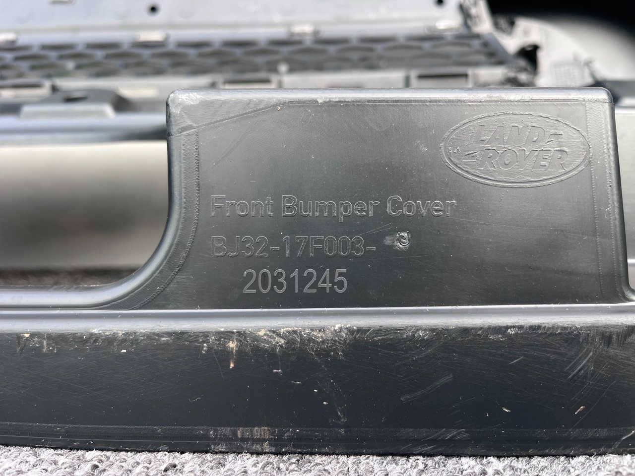 Range Rover Evoque Se Mk1 2011-2015 Front Bumper 4 Pdc+jets Genuine [p547]