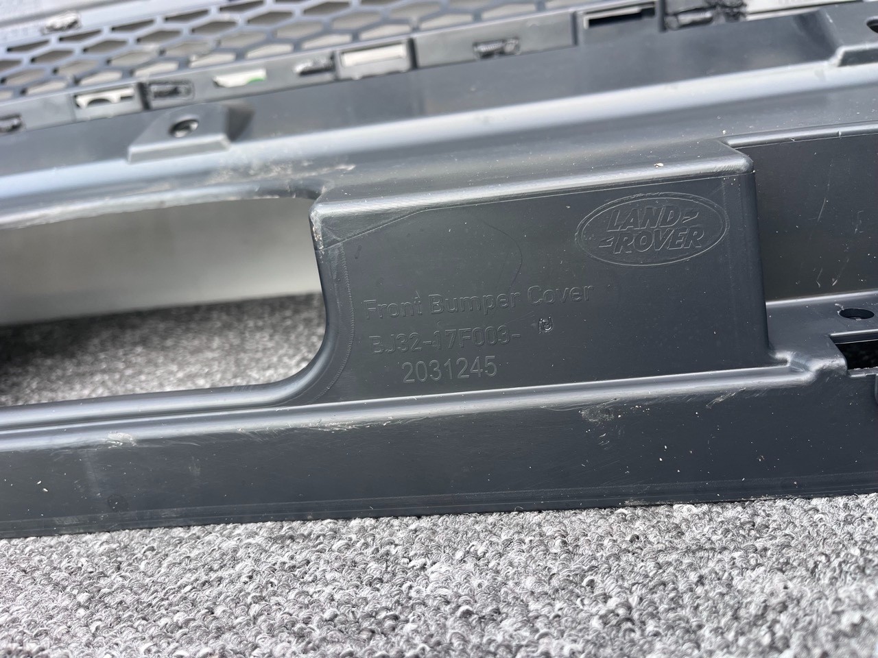 Range Rover Evoque Se Mk1 2011-2015 Front Bumper 4 Pdc+jets Genuine [p551]