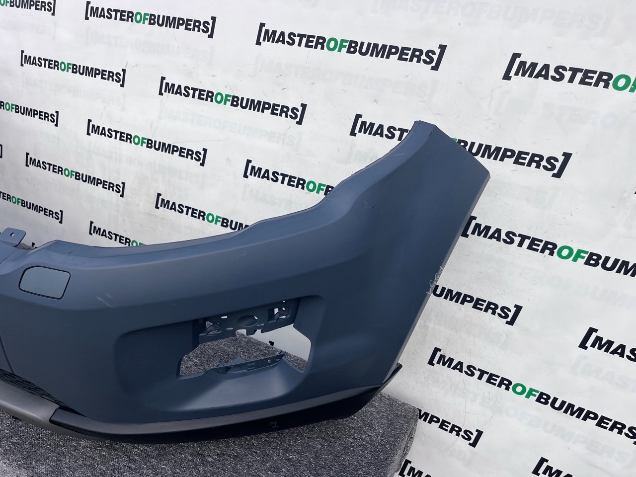 Range Rover Evoque Se Mk1 2011-2015 Front Bumper 4 Pdc+jets Genuine [p551]