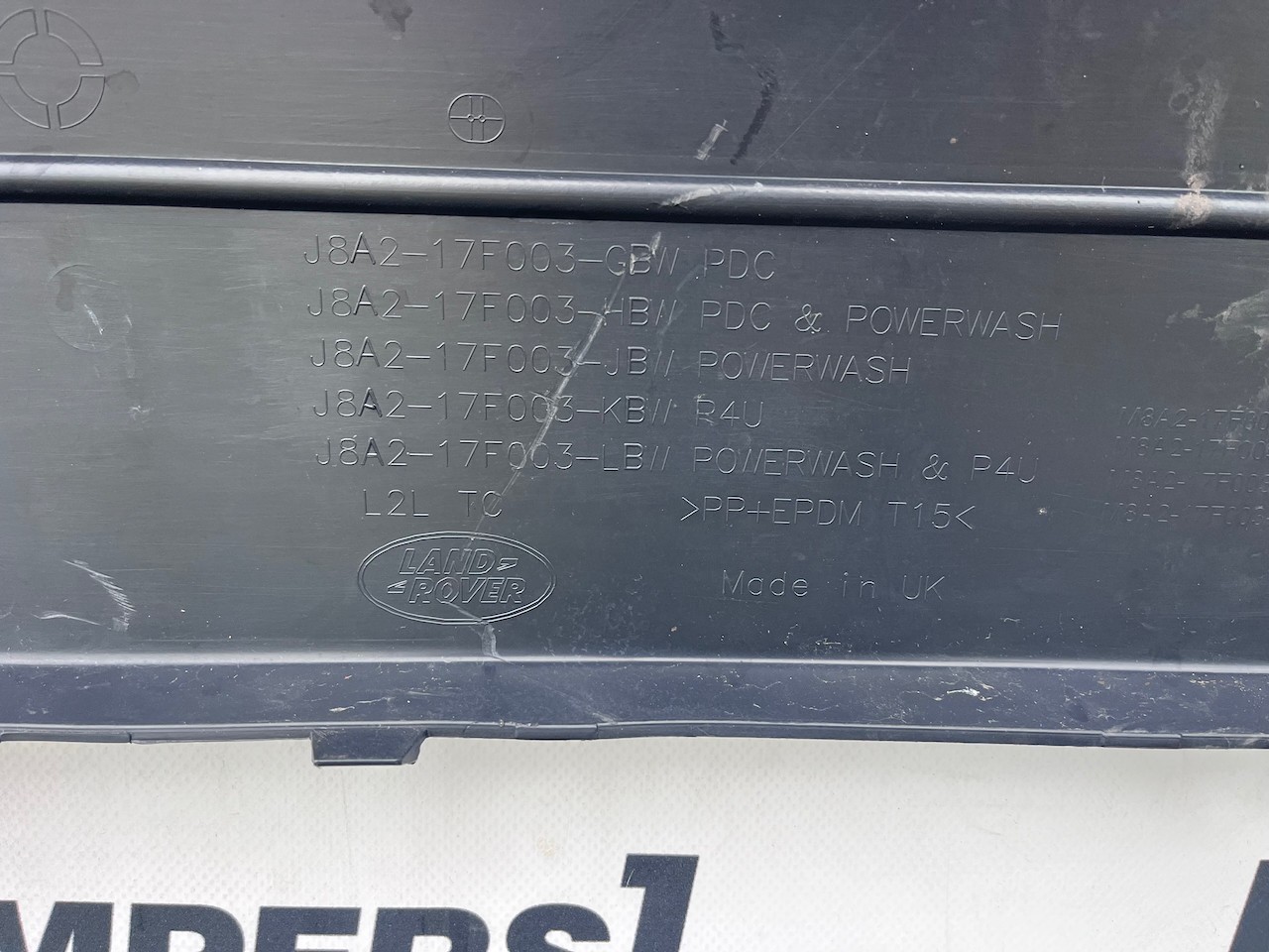 Range Rover Velar R Dynamic Hse 2019-2023 Front Bumper 6 Pdc Jets Genuine [p562]