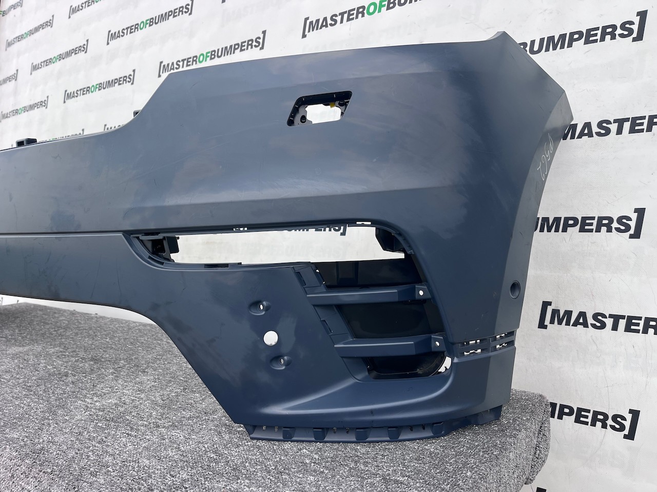 Range Rover Velar R Dynamic Hse 2019-2023 Front Bumper 6 Pdc Jets Genuine [p562]