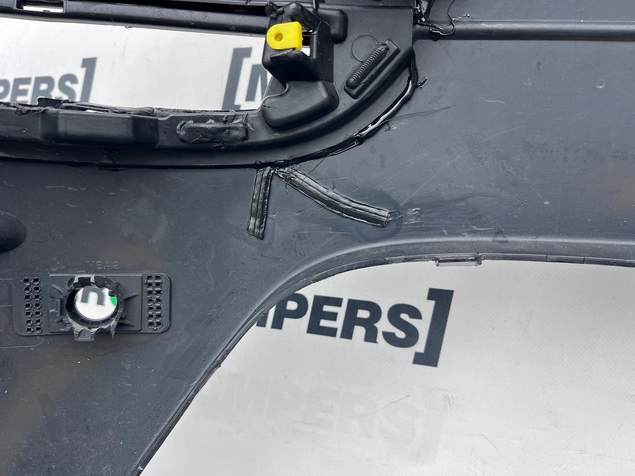 Range Rover Velar R Dynamic Hse 2019-2023 Front Bumper 4 Pdc Genuine [p570]