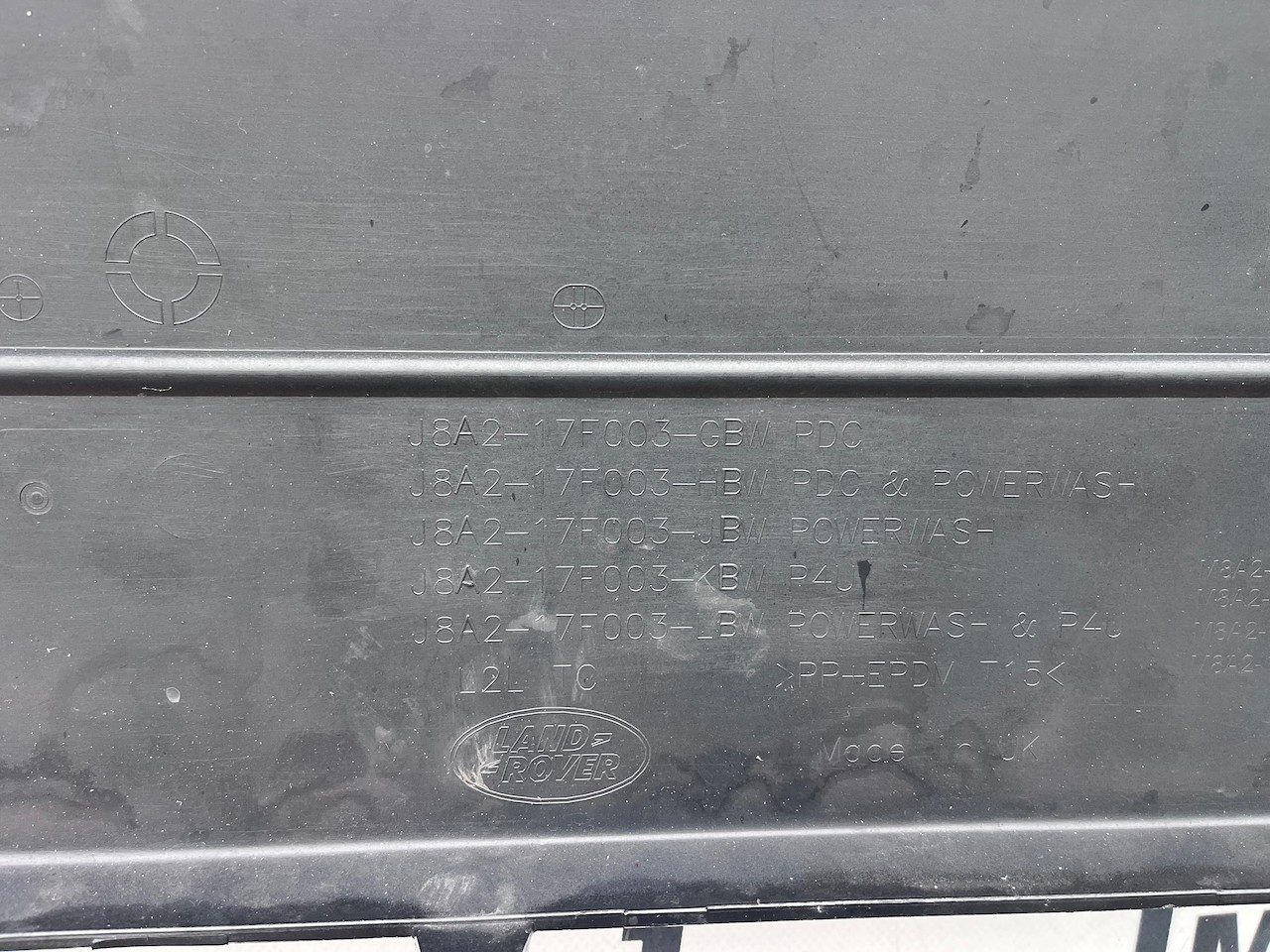 Range Rover Velar R Dynamic Hse 2019-2023 Front Bumper 4 Pdc Genuine [p570]