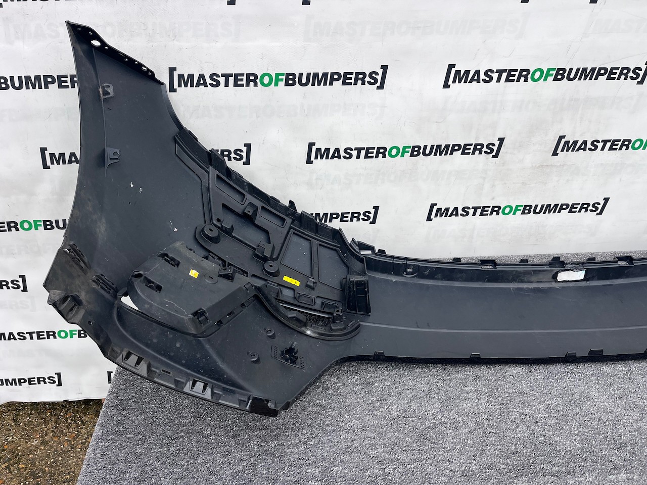 Range Rover Velar Dynamic Hse Suv 2019-2023 Front Bumper 4 Pdc Genuine [p573]