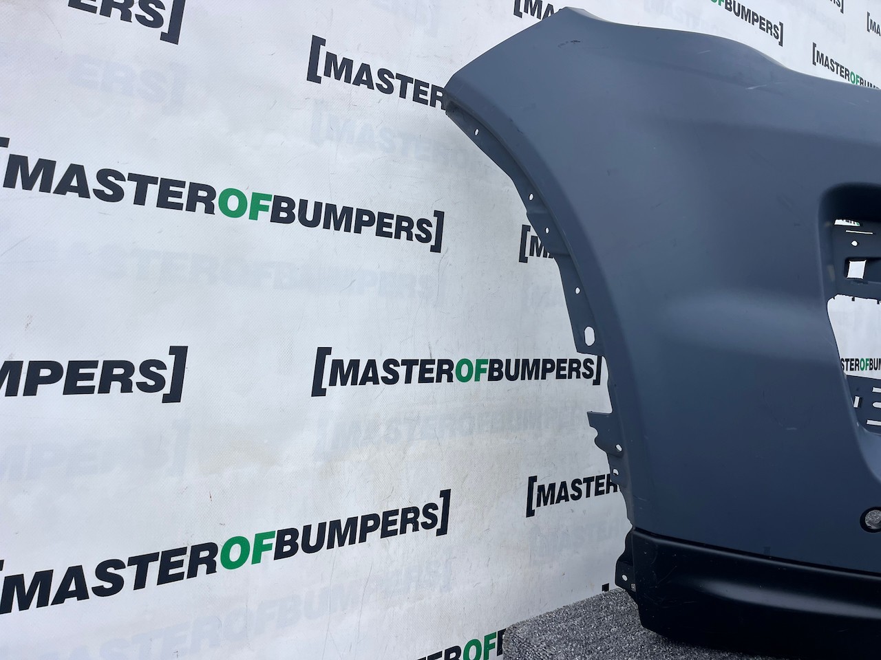 Range Rover Evoque Dynamic Mk1 2011-2015 Front Bumper 4 Pdc +jets Genuine [p586]