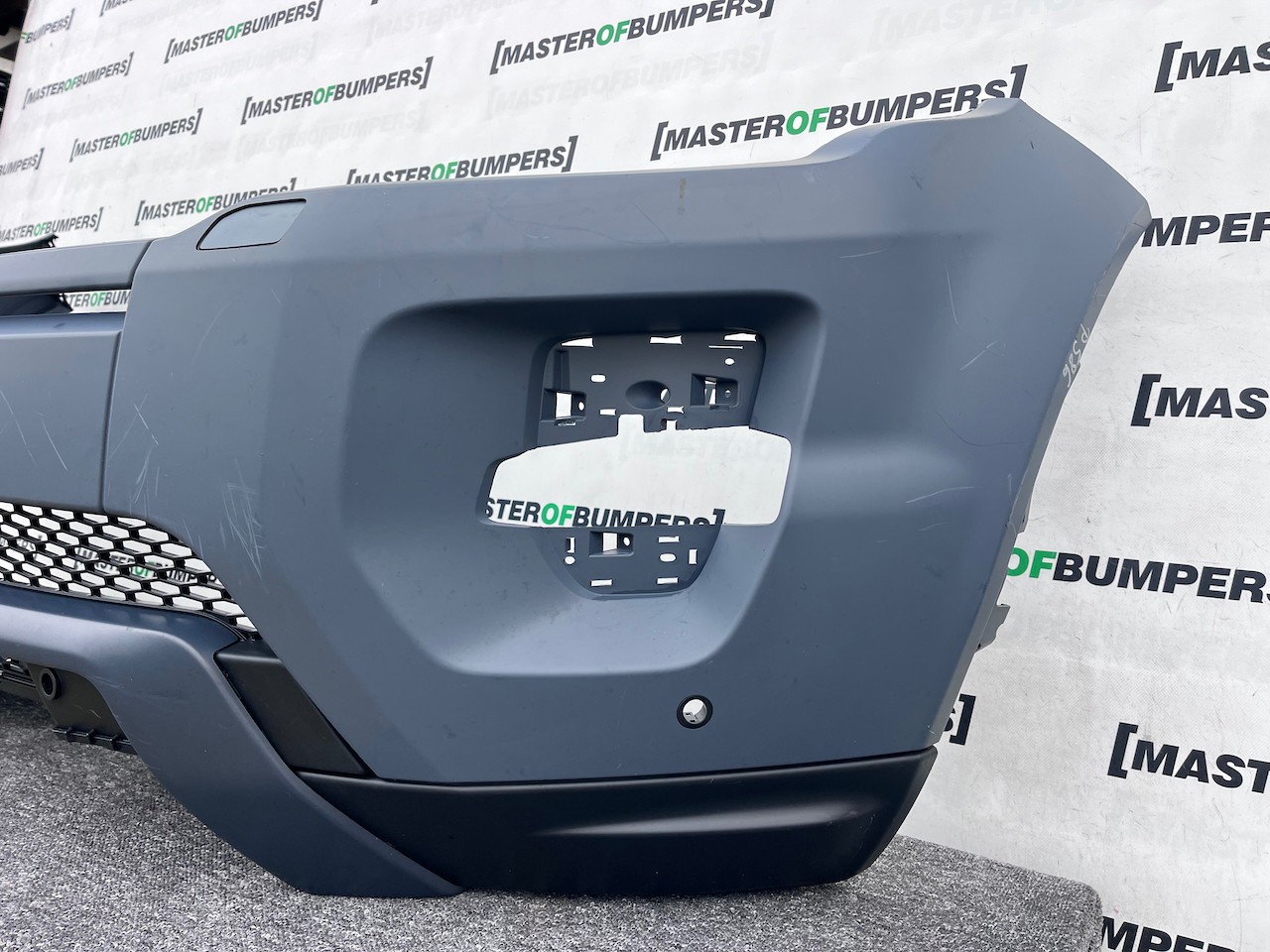 Range Rover Evoque Dynamic Mk1 2011-2015 Front Bumper 4 Pdc +jets Genuine [p586]