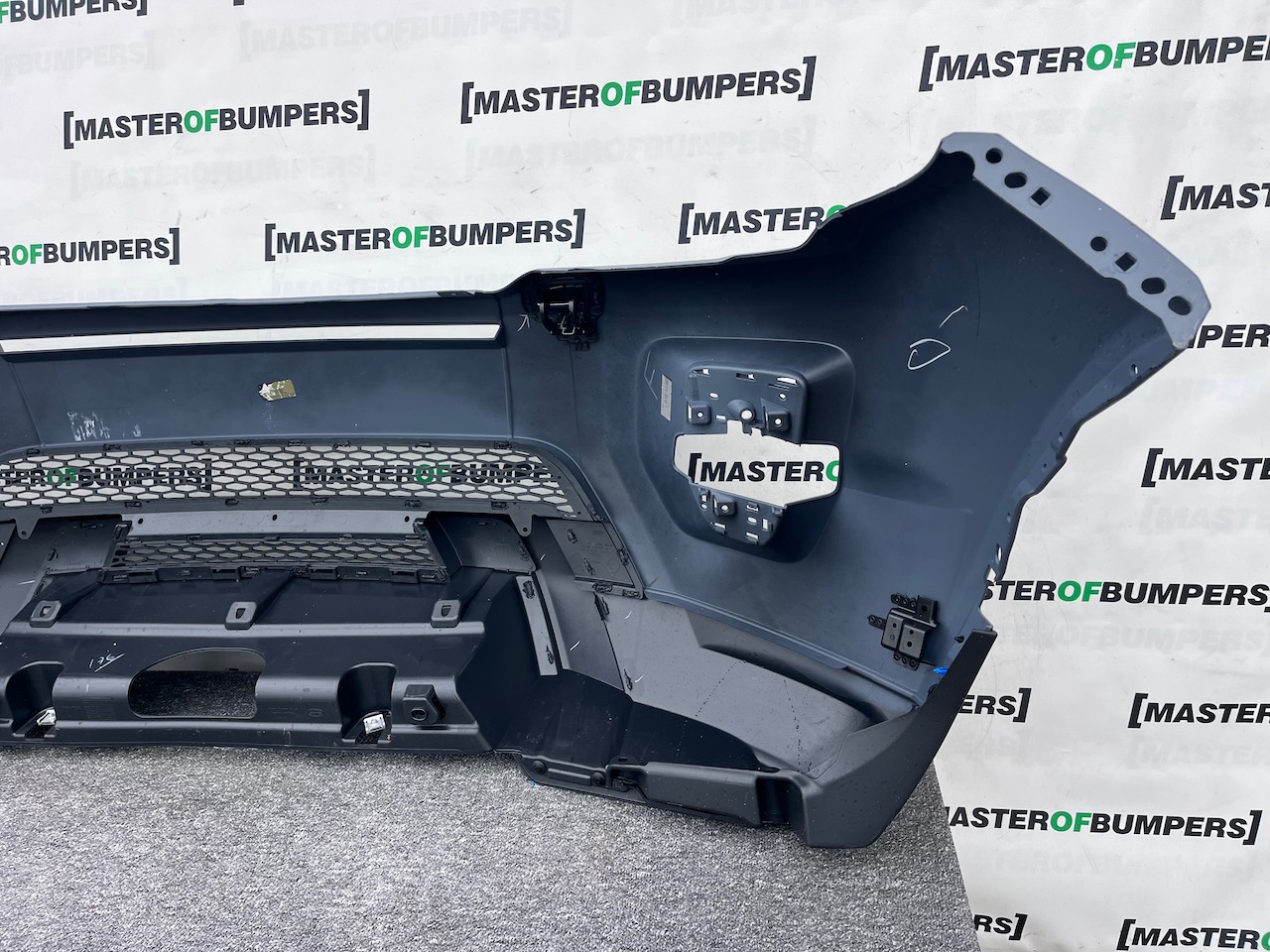 Range Rover Evoque Dynamic Mk1 2011-2015 Front Bumper 4 Pdc +jets Genuine [p589]
