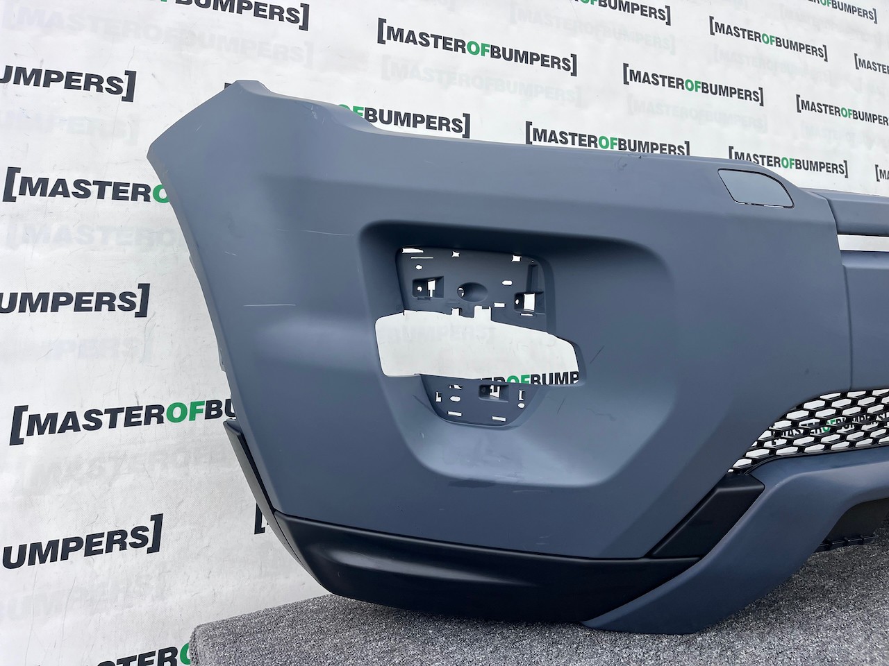 Range Rover Evoque Dynamic Mk1 2011-2015 Front Bumper 4 Pdc +jets Genuine [p589]