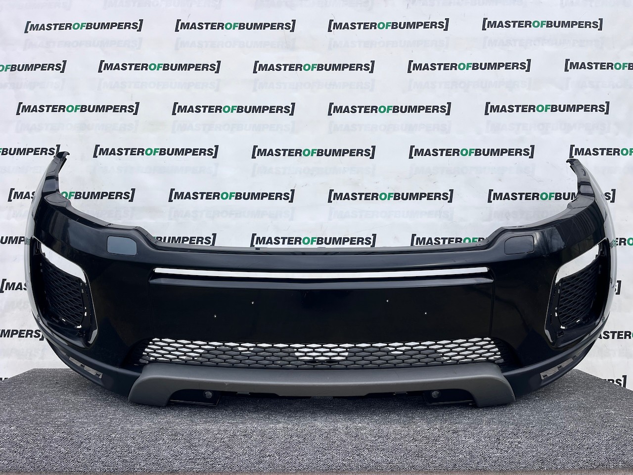 Range Rover Evoque Se Hse Lift 2015-2018 Front Bumper 4 Pdc + Jets Genuine [p62]