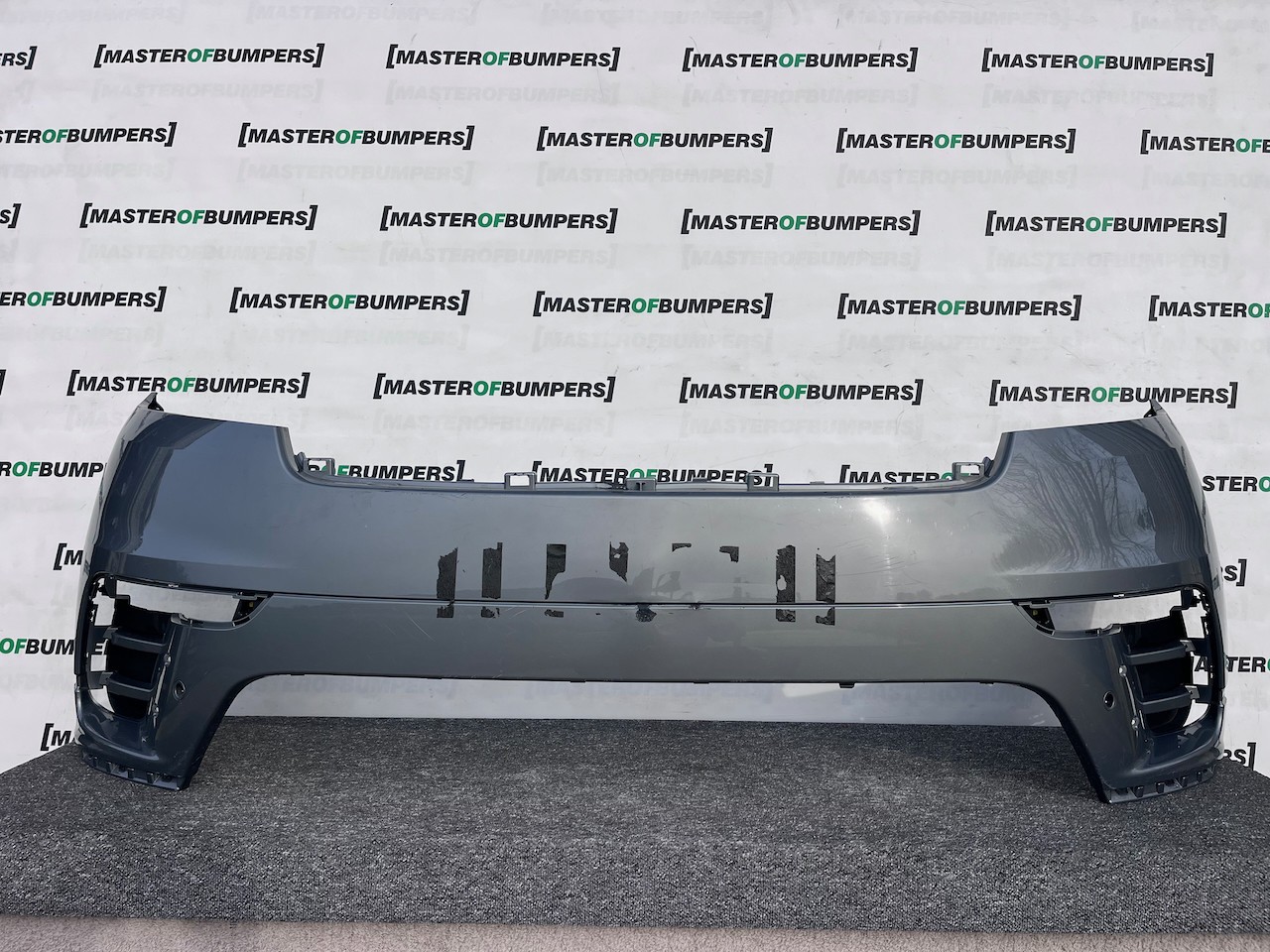 Range Rover Velar Dynamic Hse Suv 2019-2023 Front Bumper 4 Pdc Genuine [p606]