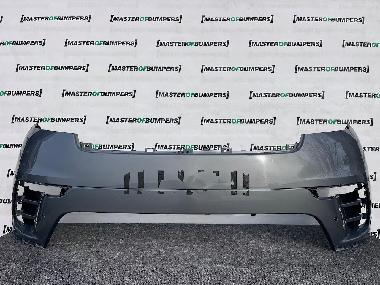 Range Rover Velar Dynamic Hse Suv 2019-2023 Front Bumper 4 Pdc Genuine [p606]
