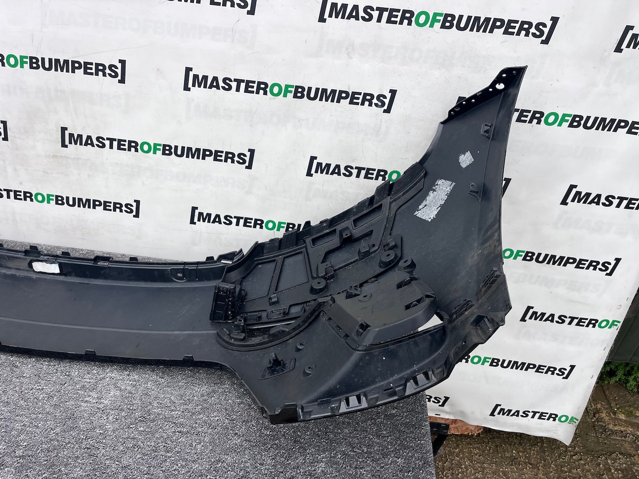 Range Rover Velar Dynamic Hse Suv 2019-2023 Front Bumper 4 Pdc Genuine [p573]