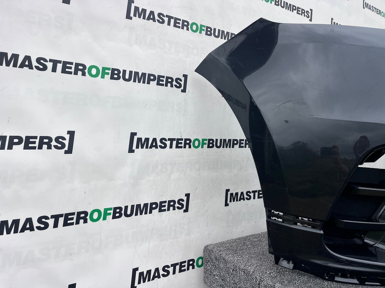 Range Rover Velar Dynamic Hse Suv 2019-2023 Front Bumper 4 Pdc Genuine [p573]