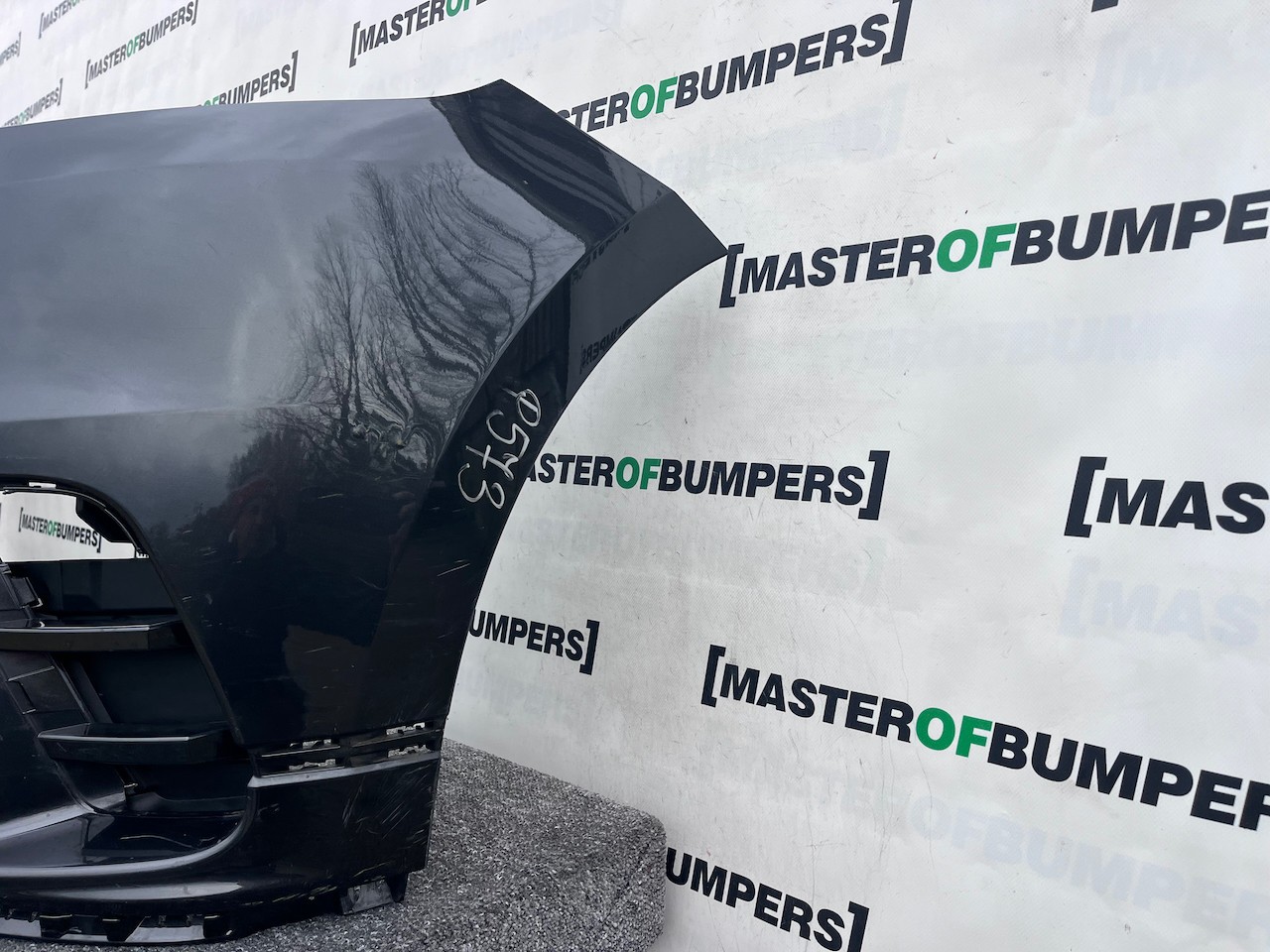 Range Rover Velar Dynamic Hse Suv 2019-2023 Front Bumper 4 Pdc Genuine [p573]