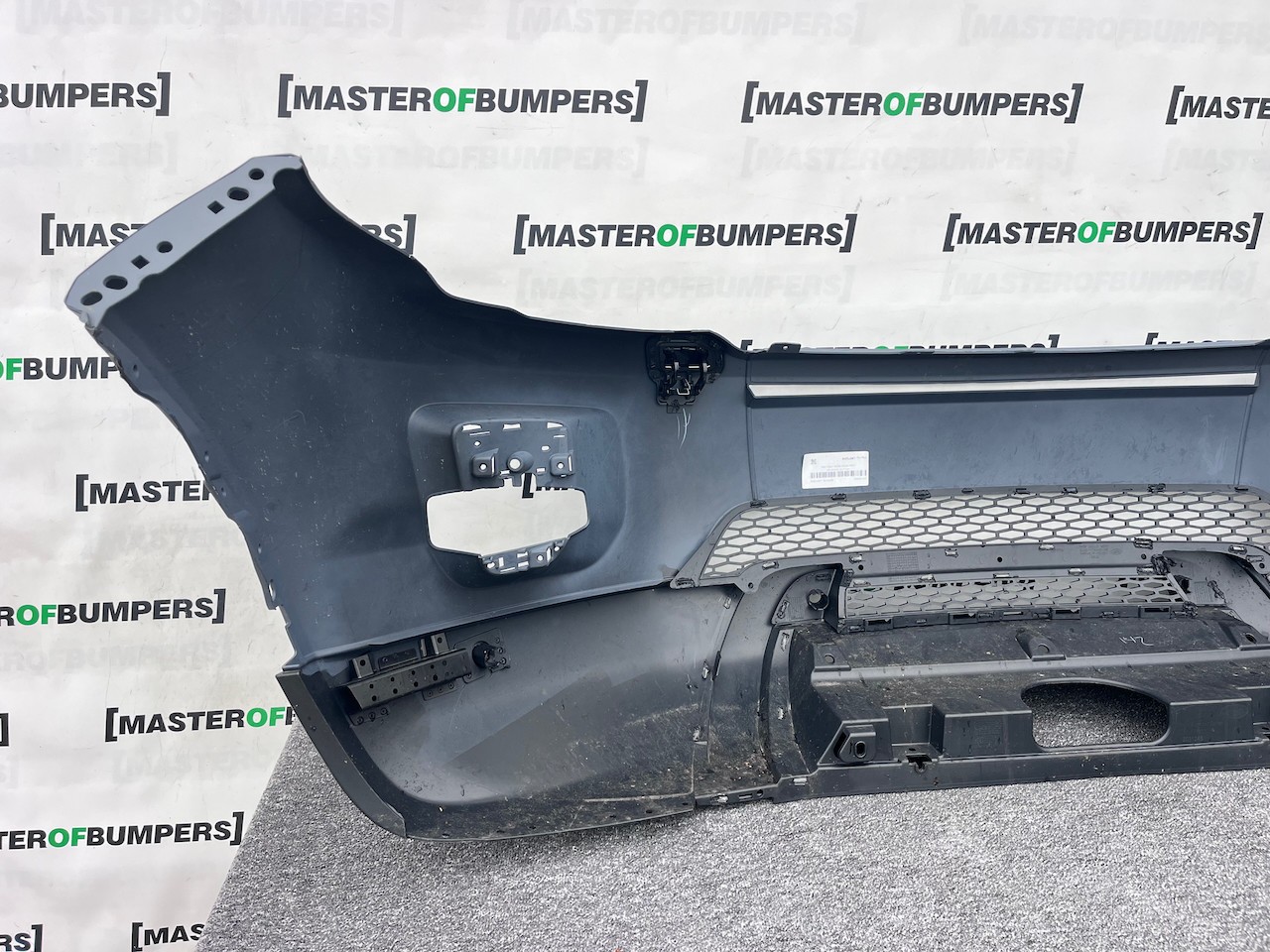 Range Rover Evoque Se Mk1 2011-2015 Front Bumper 4 Pdc +jets Genuine [p621]