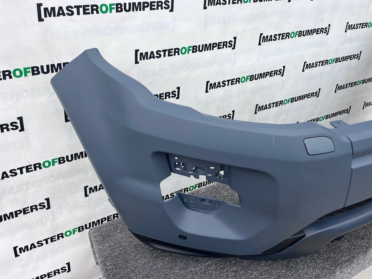 Range Rover Evoque Dynamic Mk1 2011-2015 Front Bumper 4 Pdc +jets Genuine [p626]