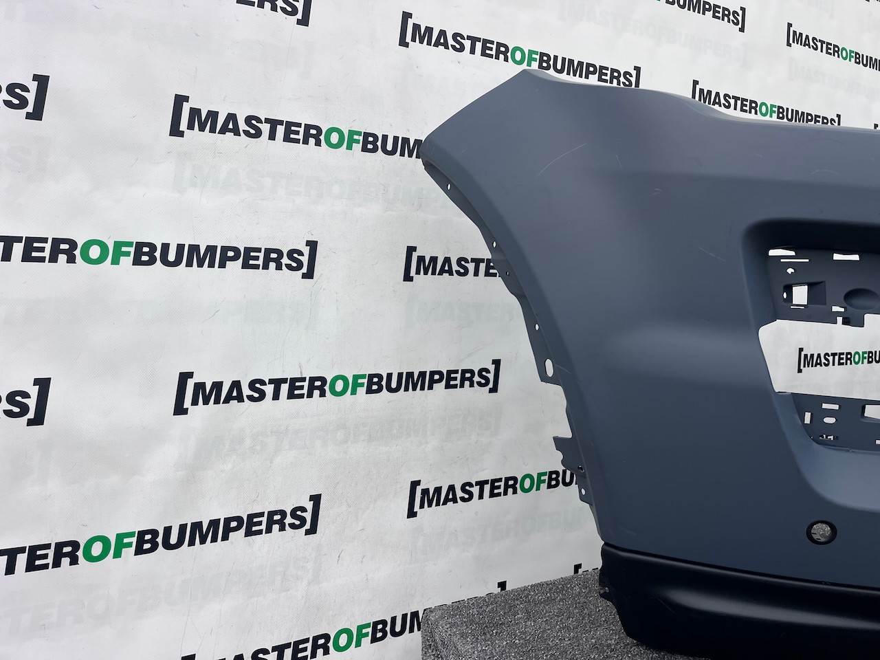 Range Rover Evoque Dynamic Mk1 2011-2015 Front Bumper 4 Pdc +jets Genuine [p626]