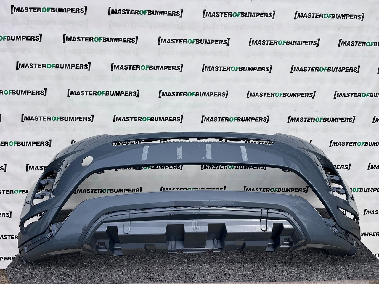 Range Rover Evoque R-dynamic Hse 2019-2023 Front Bumper 4 Pdc Genuine [p654]