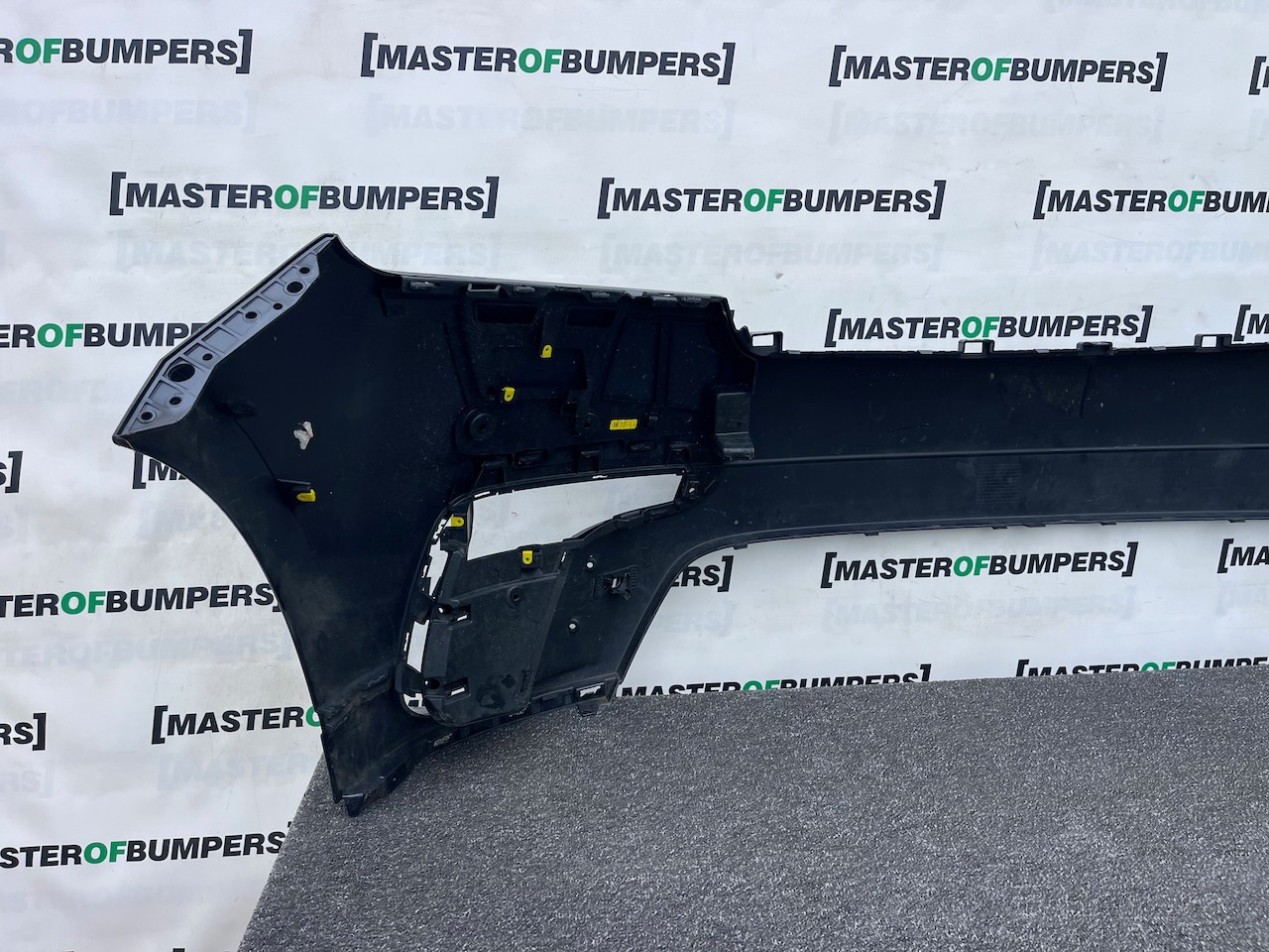 Range Rover Velar R-dynamic Hse Suv 2019-2023 Front Bumper 4 Pdc Genuine [p688]