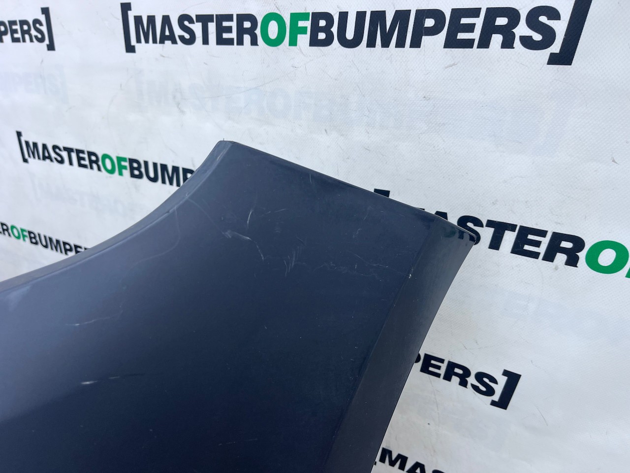 Range Rover Velar R-dynamic Hse Suv 2019-2023 Front Bumper 4 Pdc Genuine [p688]