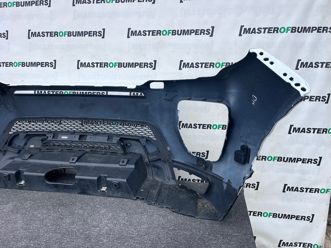 Range Rover Evoque Dynamic Hse Lift 2015-2018 Front Bumper 4 Pdc Genuine [p696]