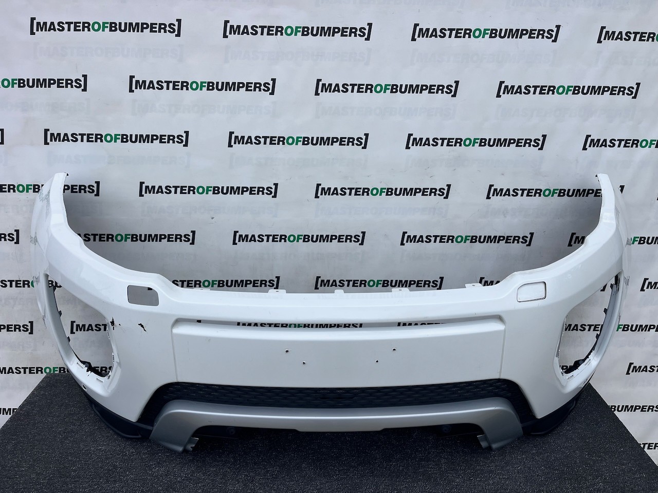 Range Rover Evoque Dynamic Hse Lift 2015-2018 Front Bumper 4 Pdc Genuine [p696]