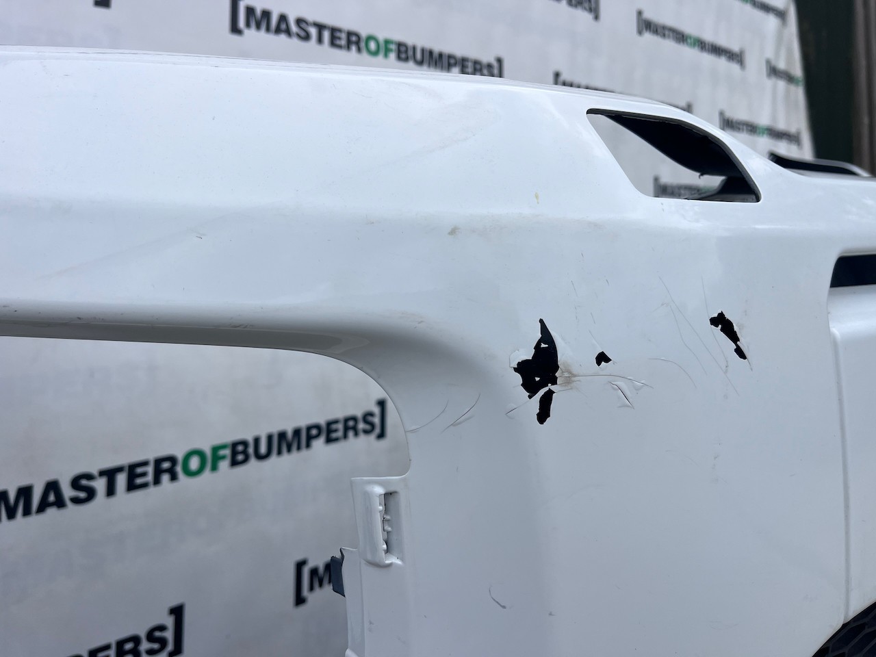 Range Rover Evoque Dynamic Hse Lift 2015-2018 Front Bumper 4 Pdc Genuine [p696]