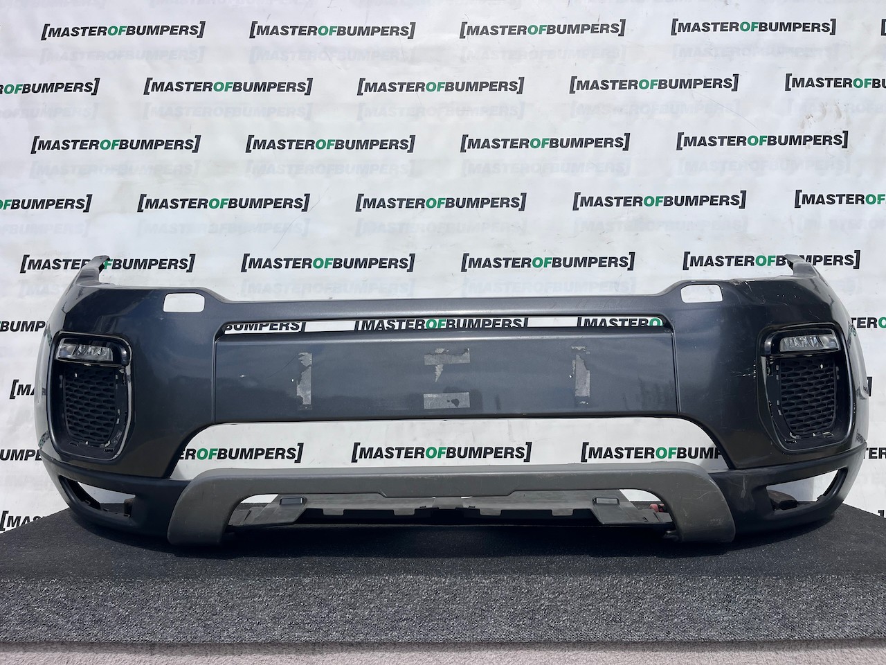 Range Rover Evoque Se Hse Lift 2015-2018 Front Bumper Jets Holes Genuine [p709]