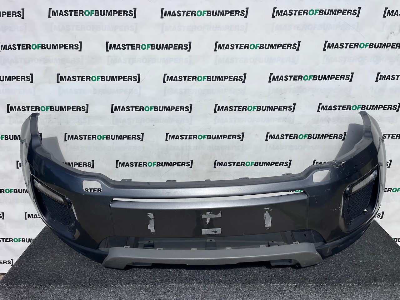 Range Rover Evoque Se Hse Lift 2015-2018 Front Bumper Jets Holes Genuine [p709]