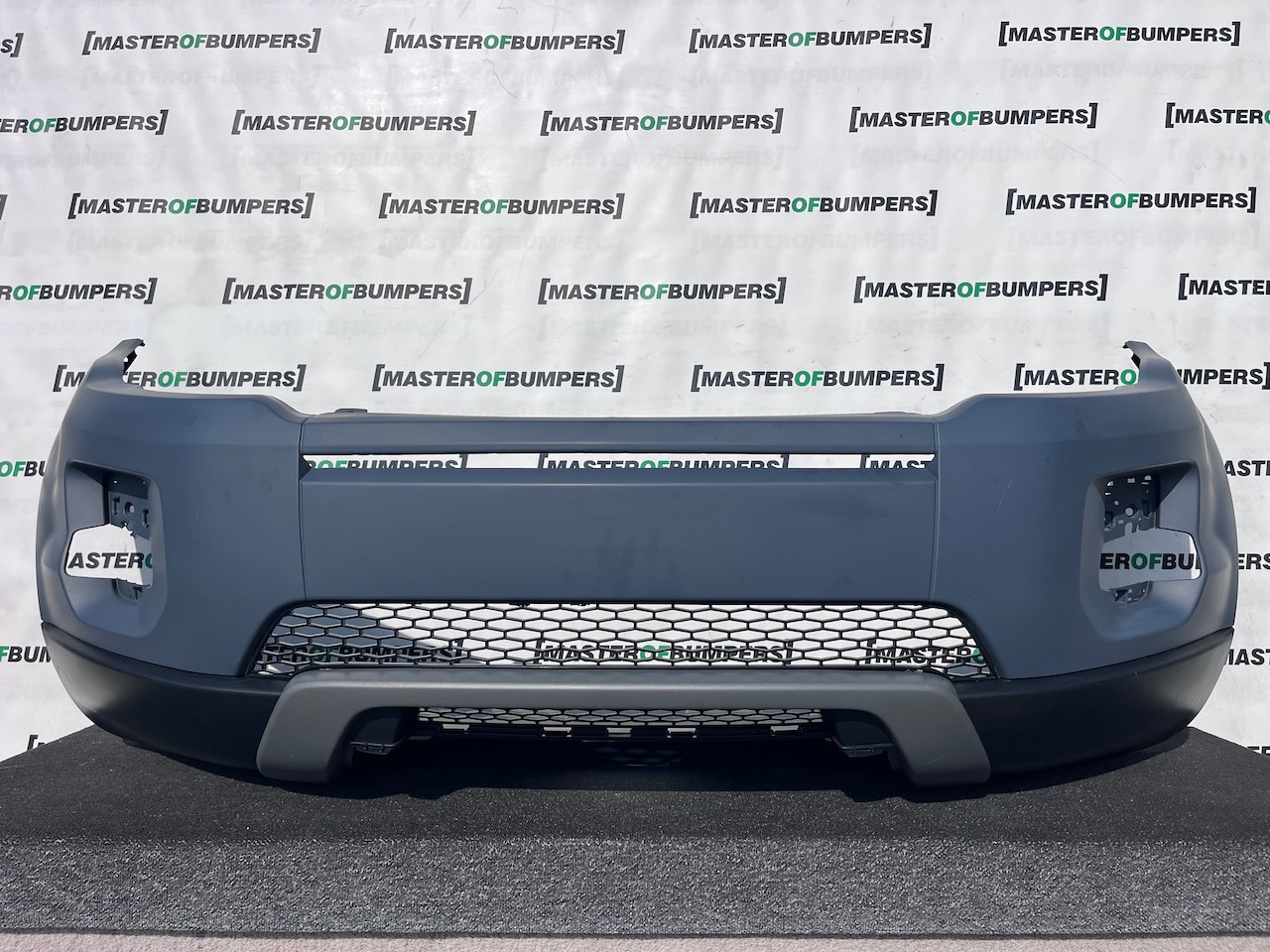 Range Rover Evoque Se Mk1 2011-2015 Front Bumper No Pdc No Jets Genuine [p720]