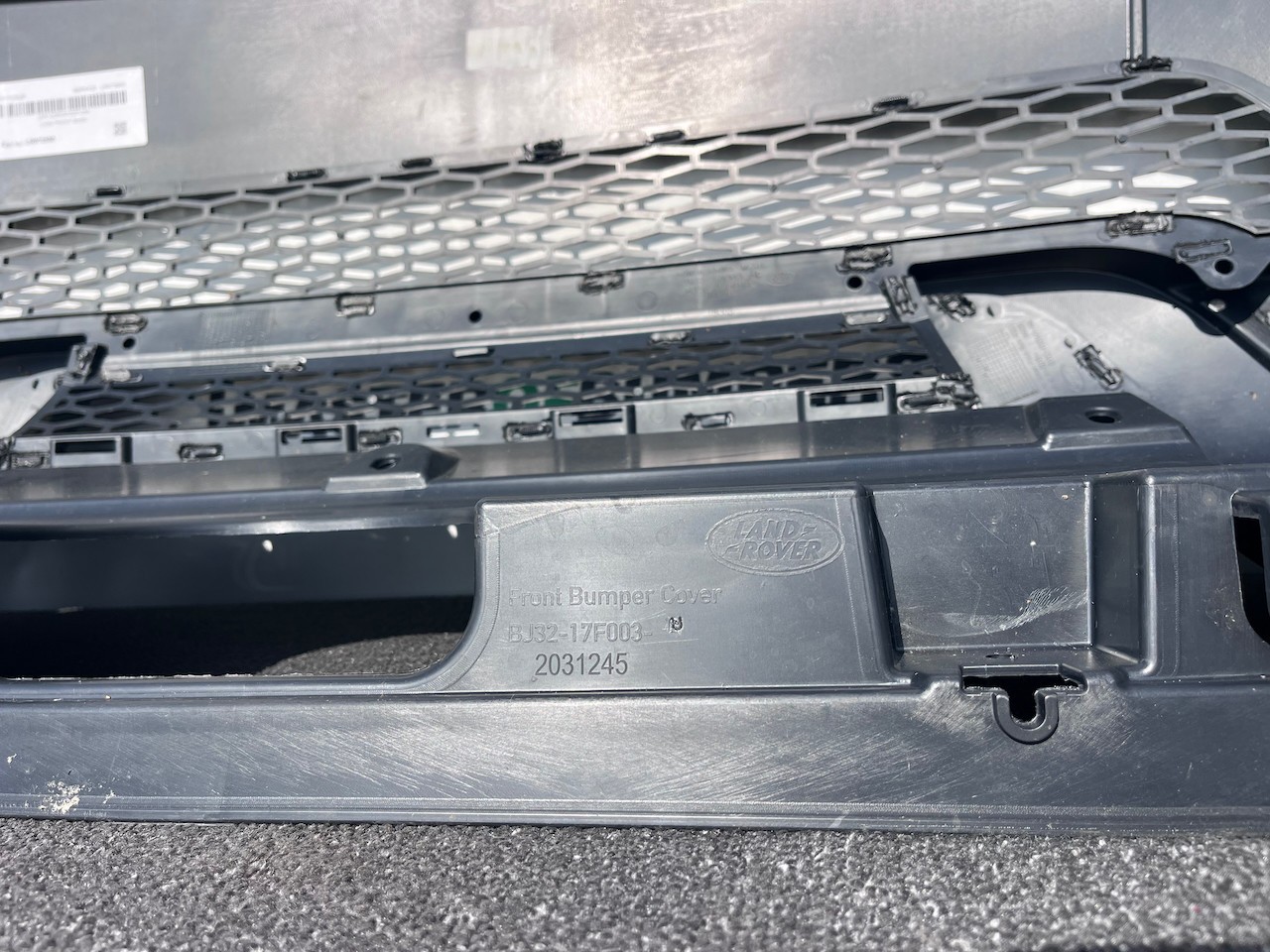 Range Rover Evoque Se Mk1 2011-2015 Front Bumper No Pdc No Jets Genuine [p720]
