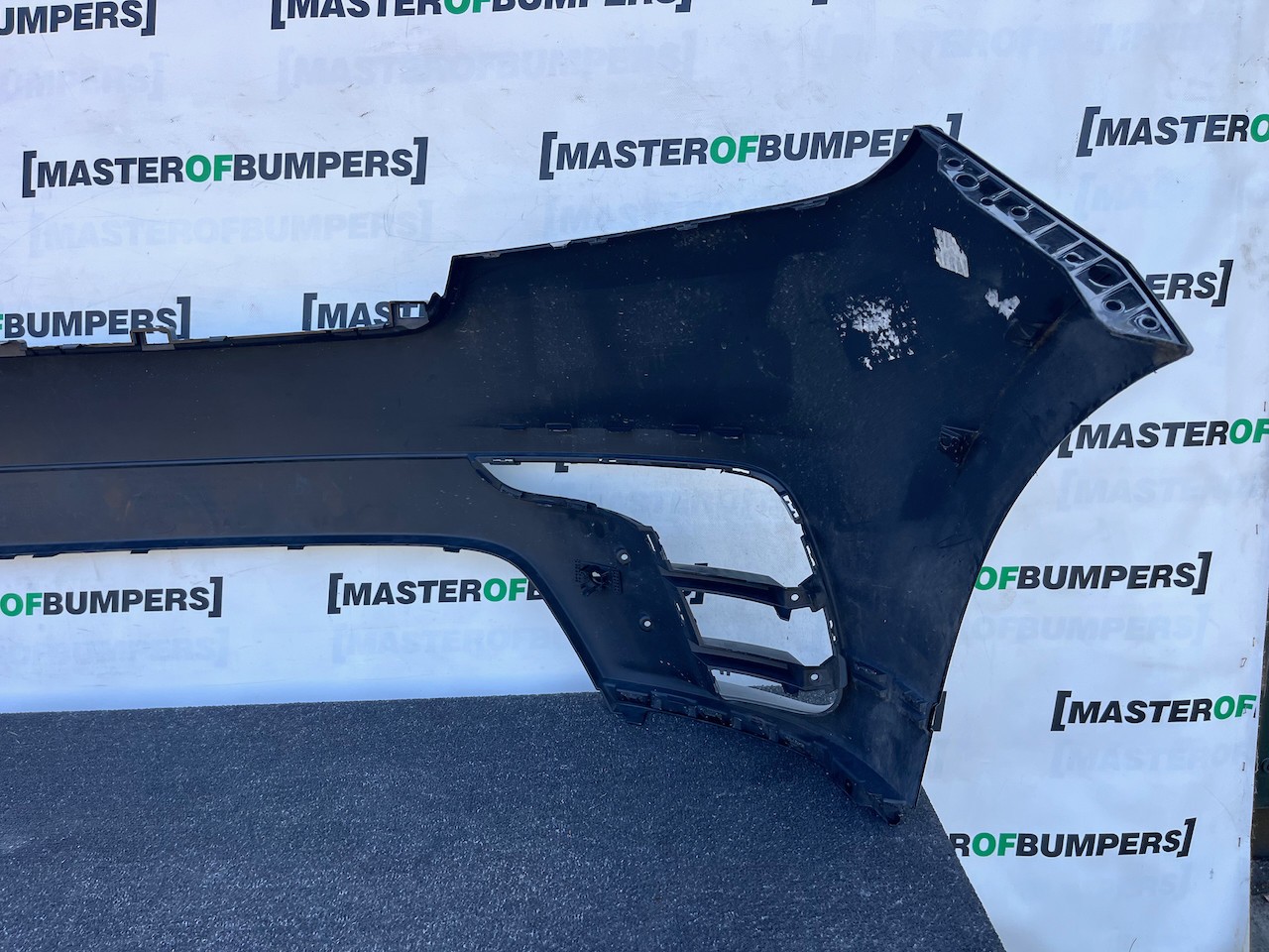 Range Rover Velar R Dynamic Hse 2019-2023 Front Bumper 4 Pdc Genuine [p741]