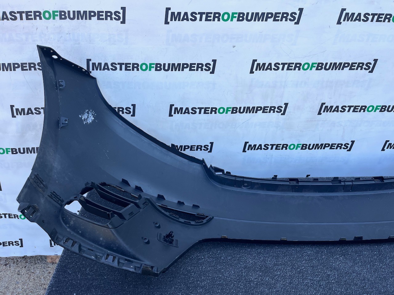 Range Rover Velar R Dynamic Hse 2019-2023 Front Bumper 4 Pdc Genuine [p741]