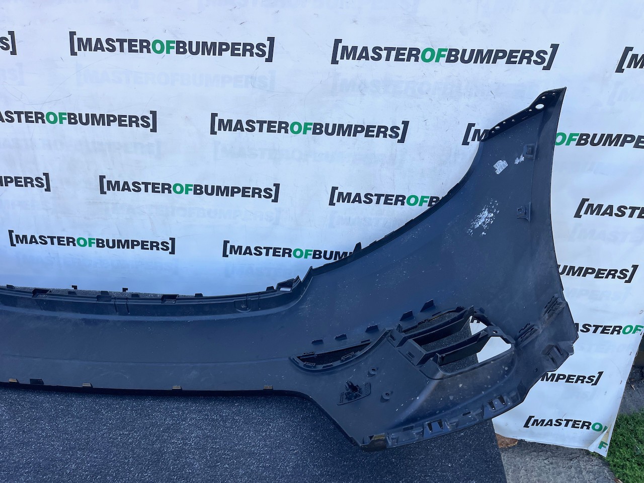 Range Rover Velar R Dynamic Hse 2019-2023 Front Bumper 4 Pdc Genuine [p741]