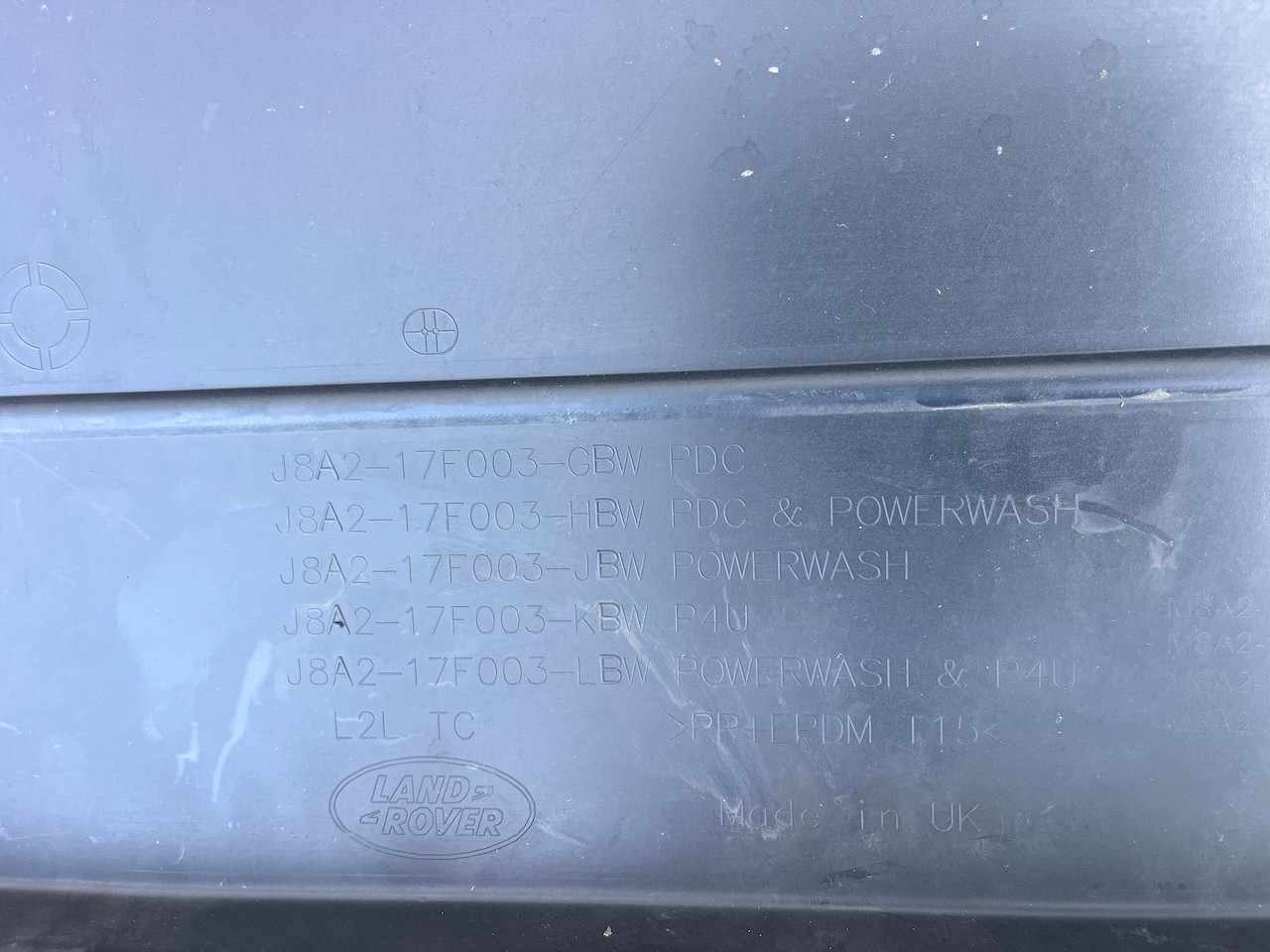 Range Rover Velar R Dynamic Hse 2019-2023 Front Bumper 4 Pdc Genuine [p741]