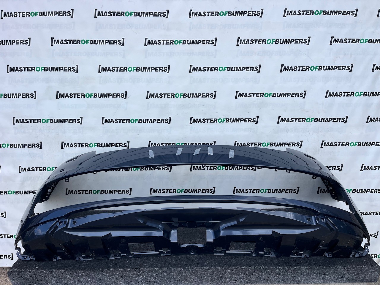 Range Rover Vouge Se Mhev Suv 2023-2027 Front Bumper 6 Pdc + Jets Genuine [p739]