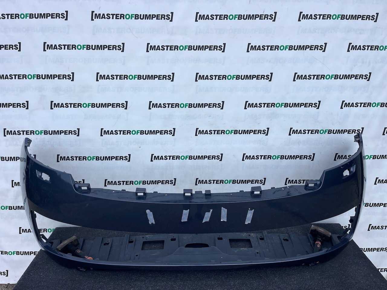 Range Rover Vouge Se Mhev Suv 2023-2027 Front Bumper 6 Pdc + Jets Genuine [p739]