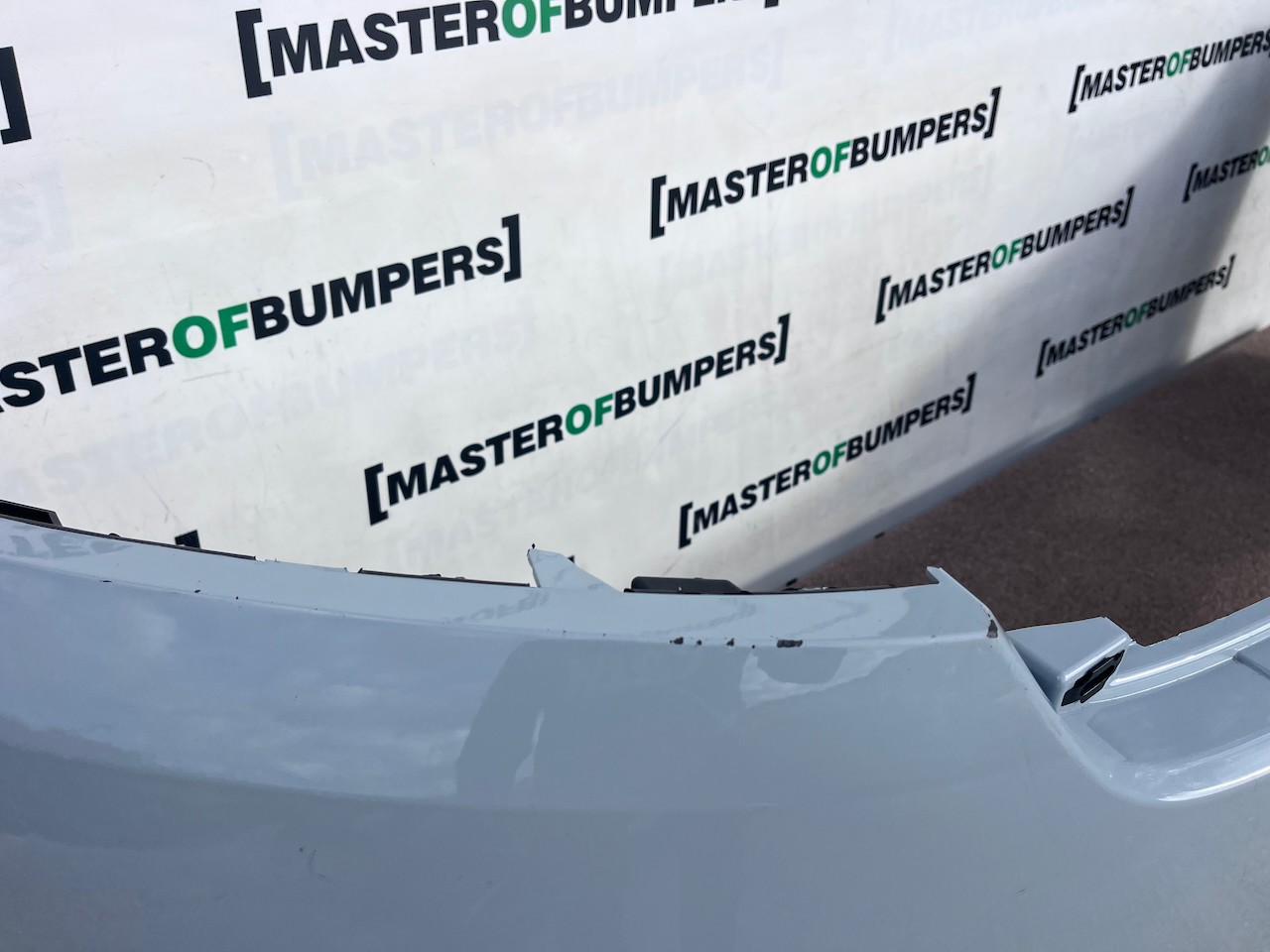 Range Rover Velar R-dynamic Hse Suv 2019-2023 Front Bumper 6 Pdc Genuine [p817]