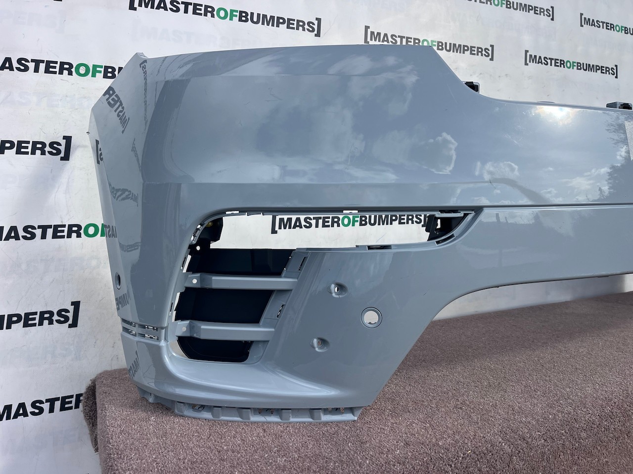 Range Rover Velar R-dynamic Hse Suv 2019-2023 Front Bumper 6 Pdc Genuine [p817]