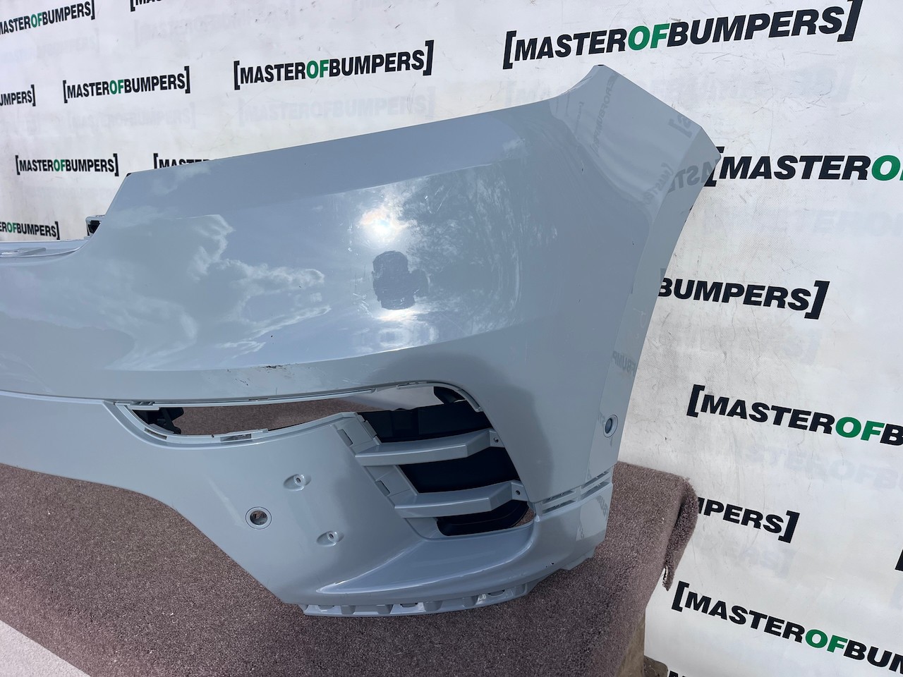 Range Rover Velar R-dynamic Hse Suv 2019-2023 Front Bumper 6 Pdc Genuine [p817]