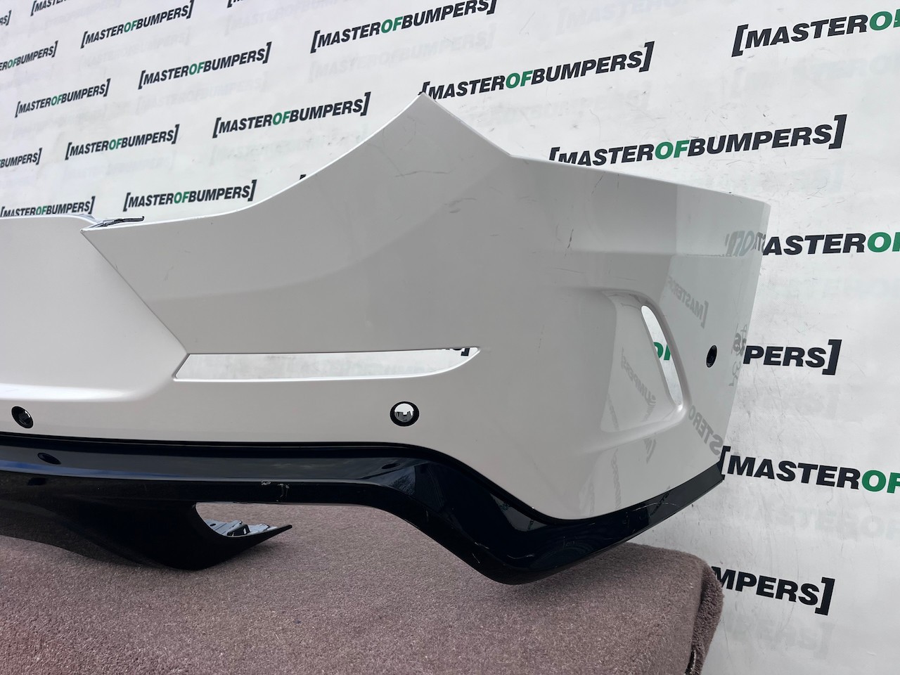 Range Rover Sport Svr Sv 2024-2027 Rear Bumper 6 Pdc  Genuine [p834]